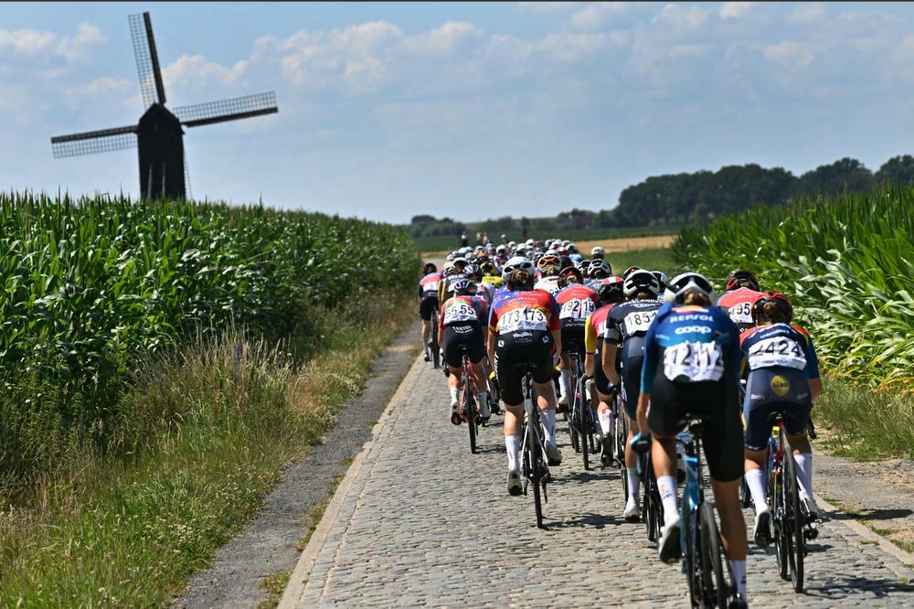 Nienke Veenhoven sprint het snelst, Charlotte Kool blijft leider