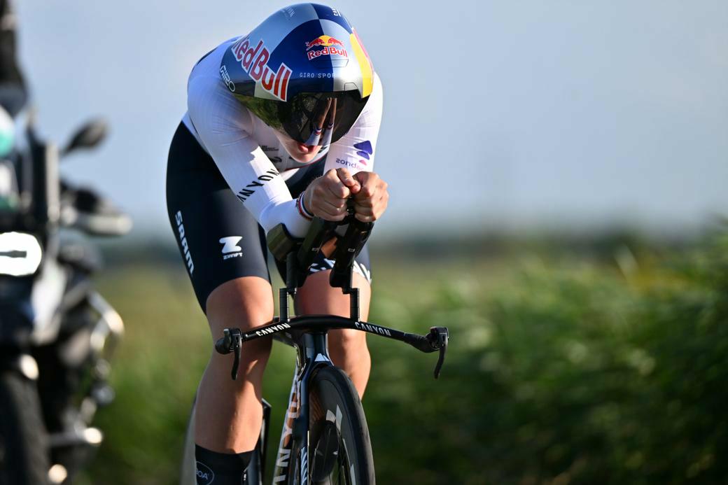Zoe Backstedt twee tellen vlugger dan Ellen Van Dijk