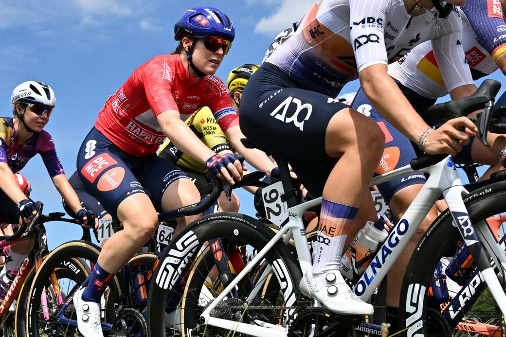 Met zevende Baloise Ladies Tour zege ooit wordt Charlotte Kool leider